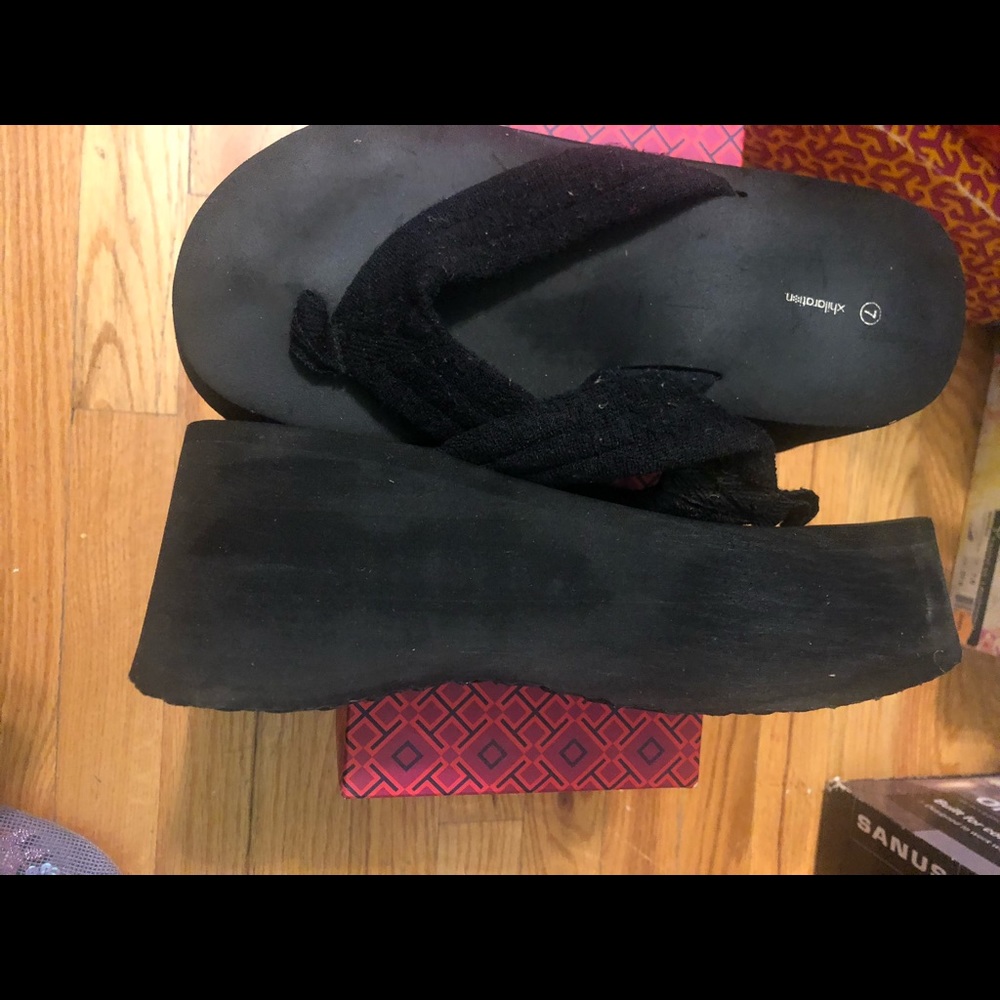 Wedge flip flops